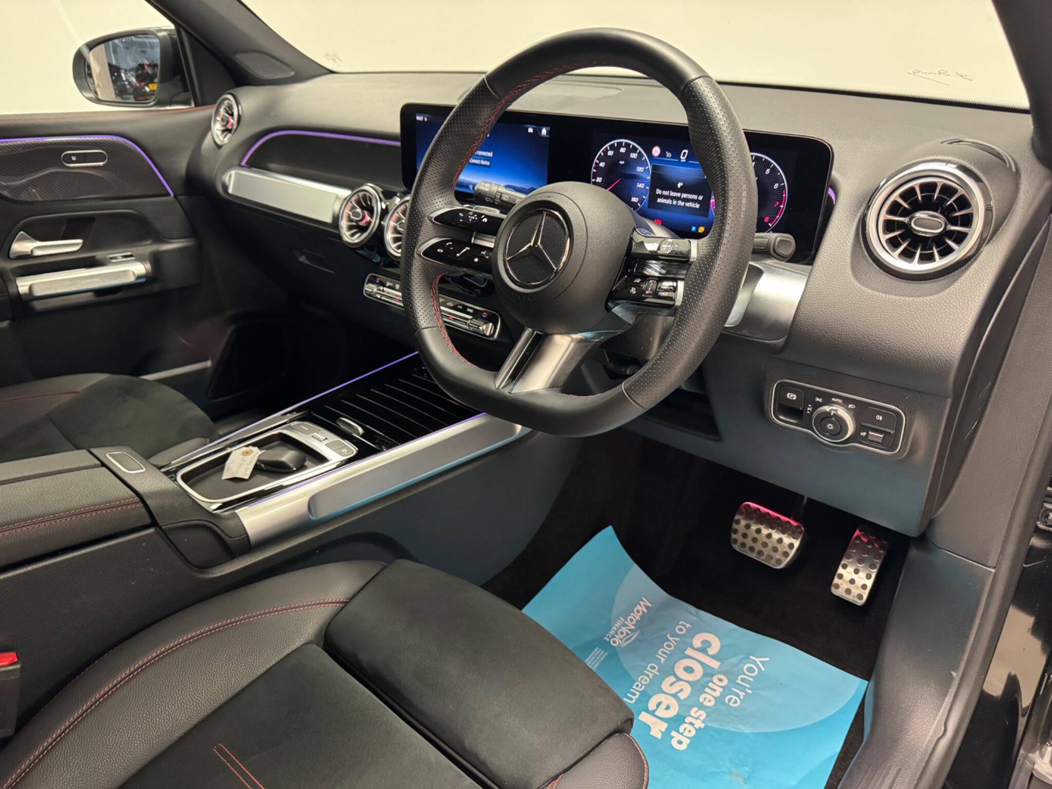 Mercedes-Benz GLB view 7