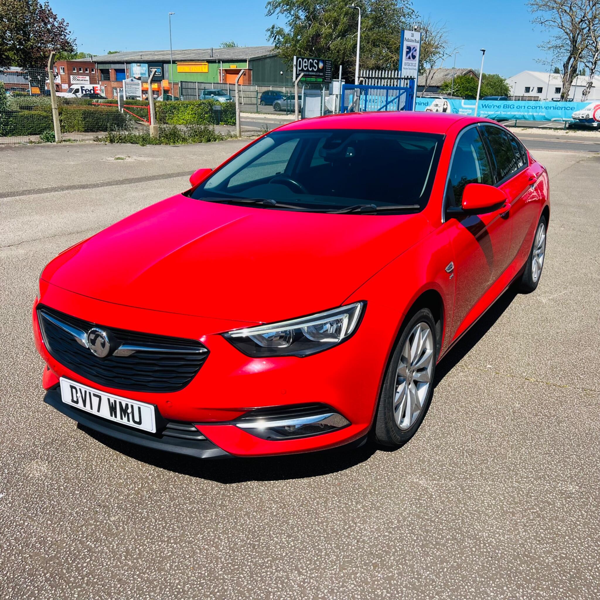 Vauxhall Insignia view 5