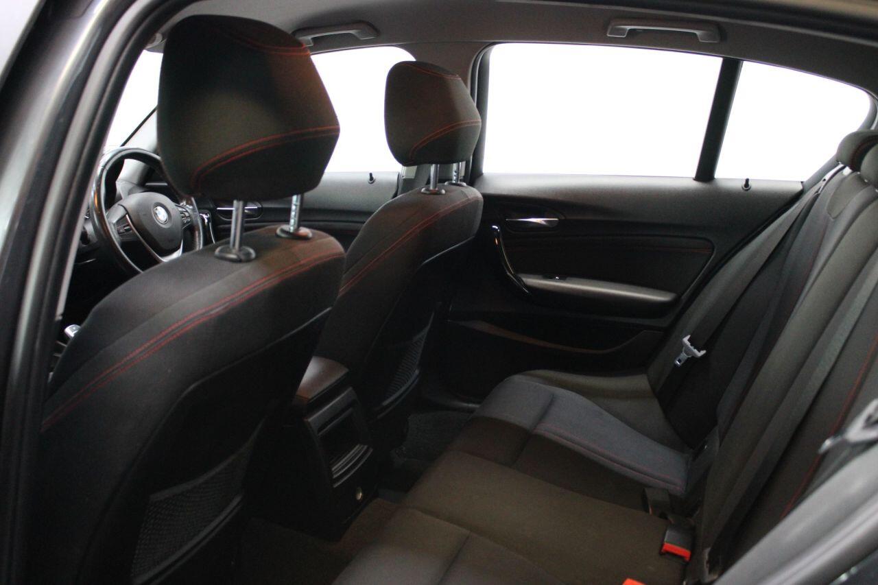 BMW 1 Series view 11
