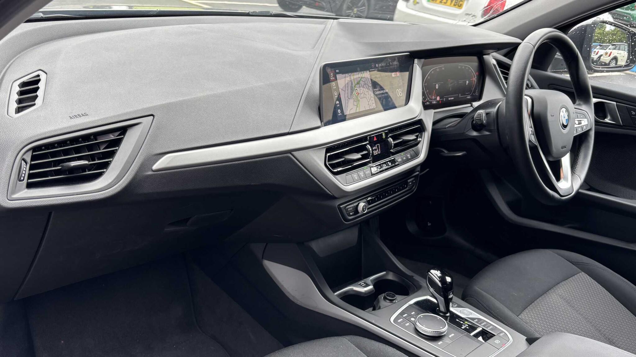 BMW 1 Series view 7