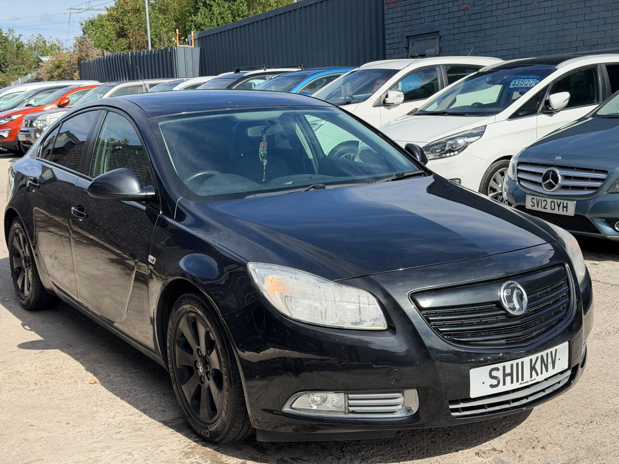 Vauxhall Insignia view 3