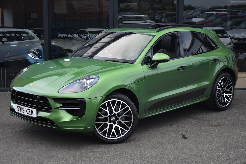 Porsche Macan view 6