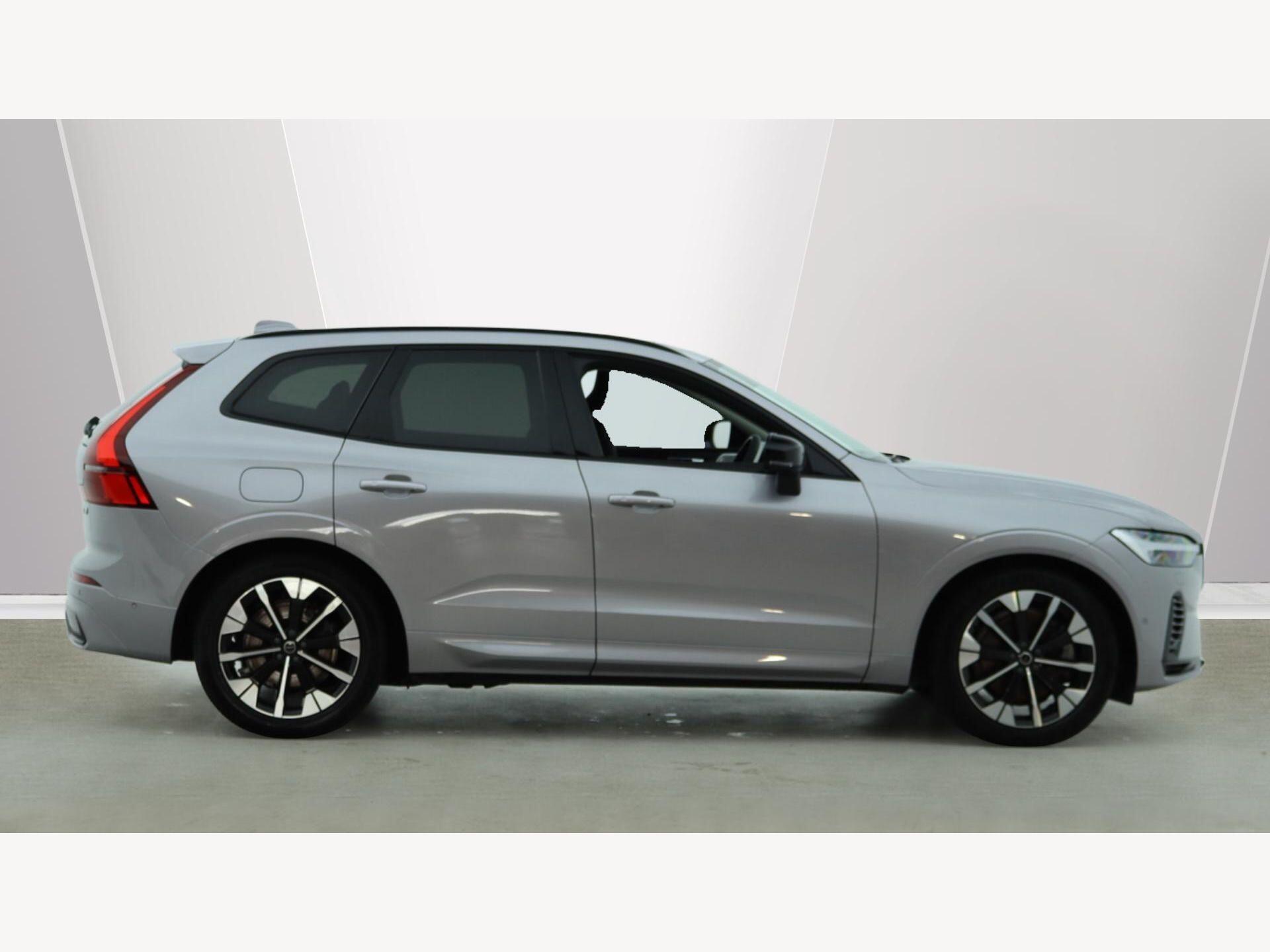 Volvo XC60 view 3