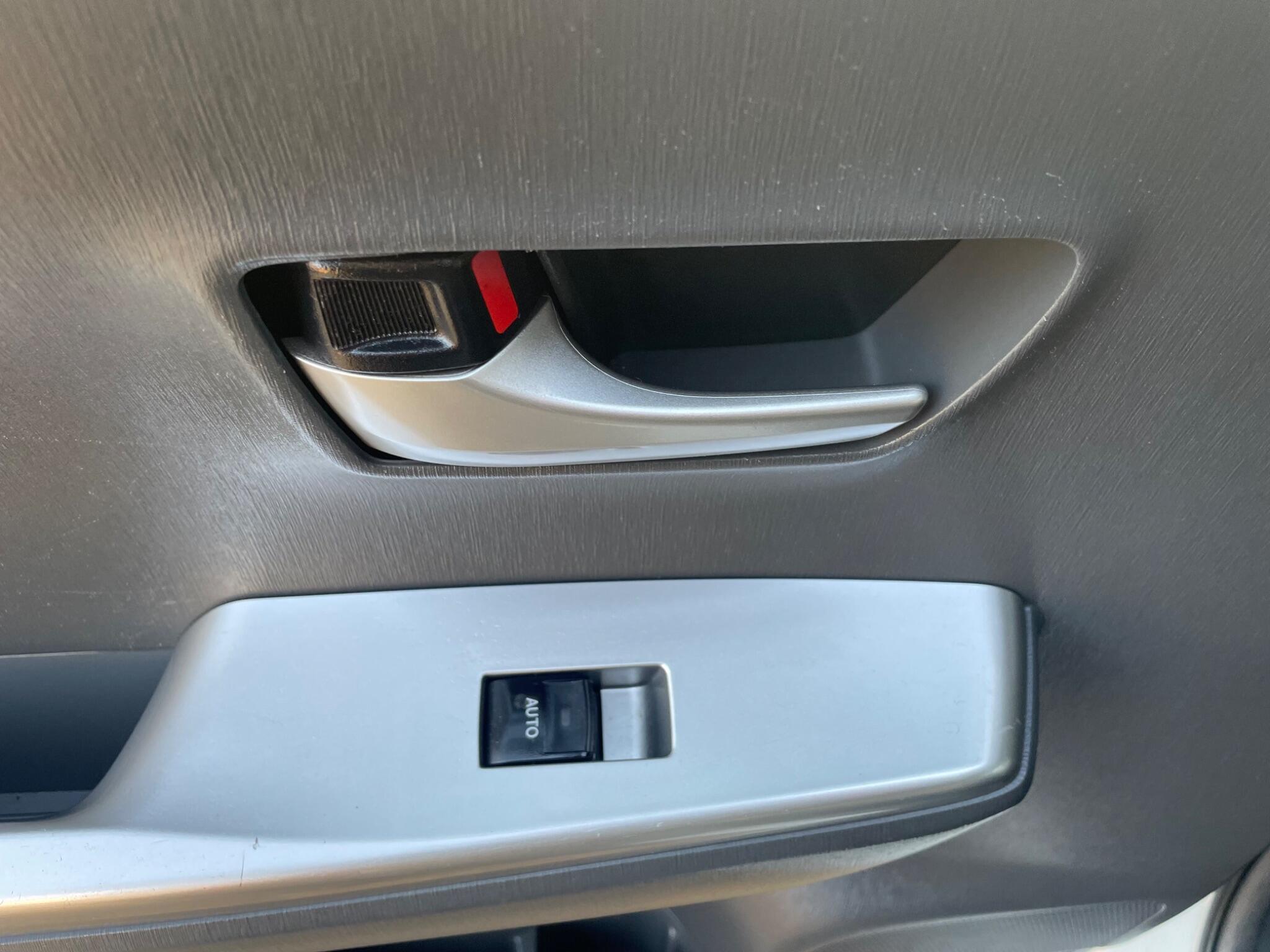2014 Toyota Prius 1.5 CVT 4dr • 101,741 miles image 82