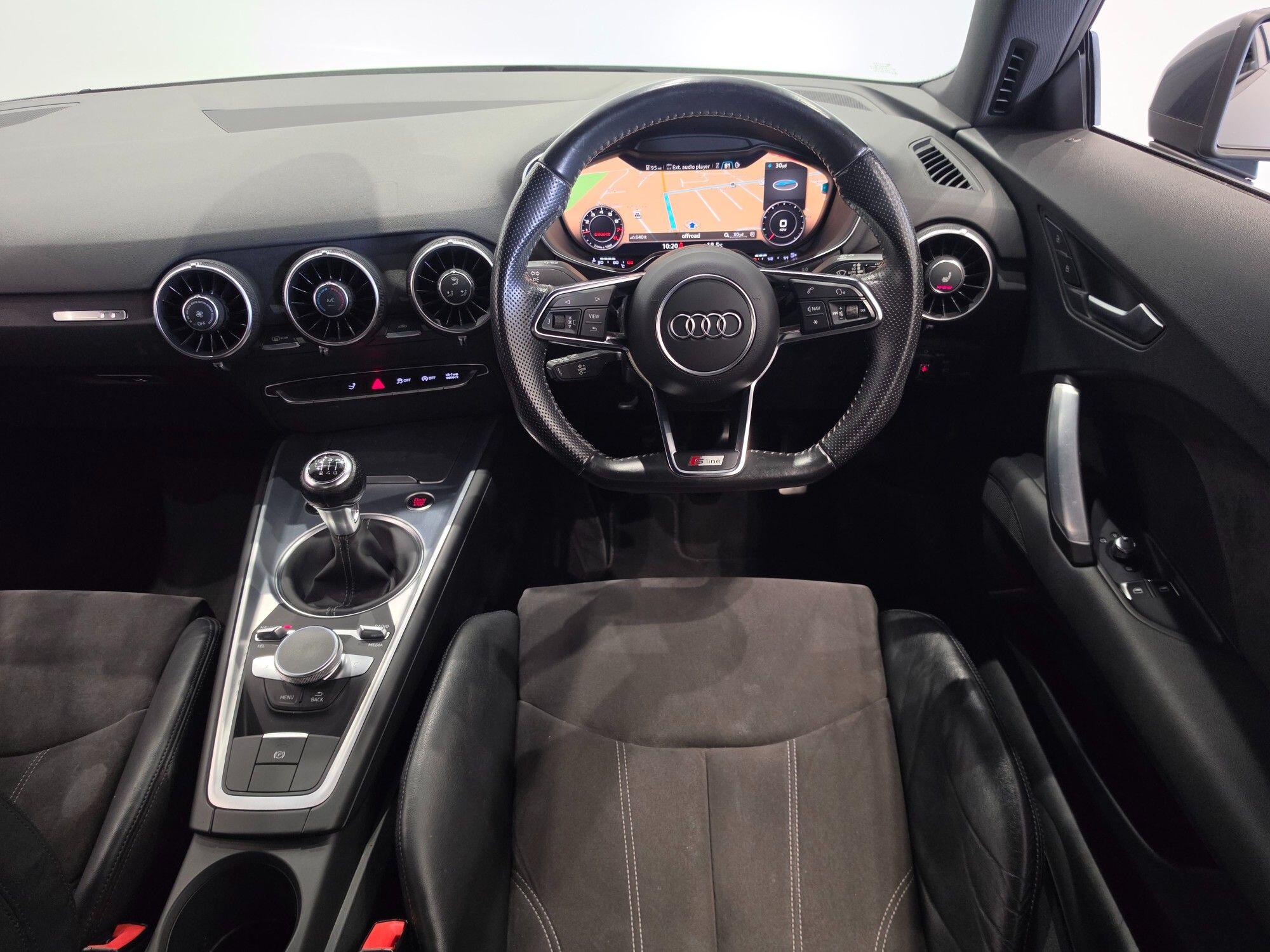 Audi TT view 37