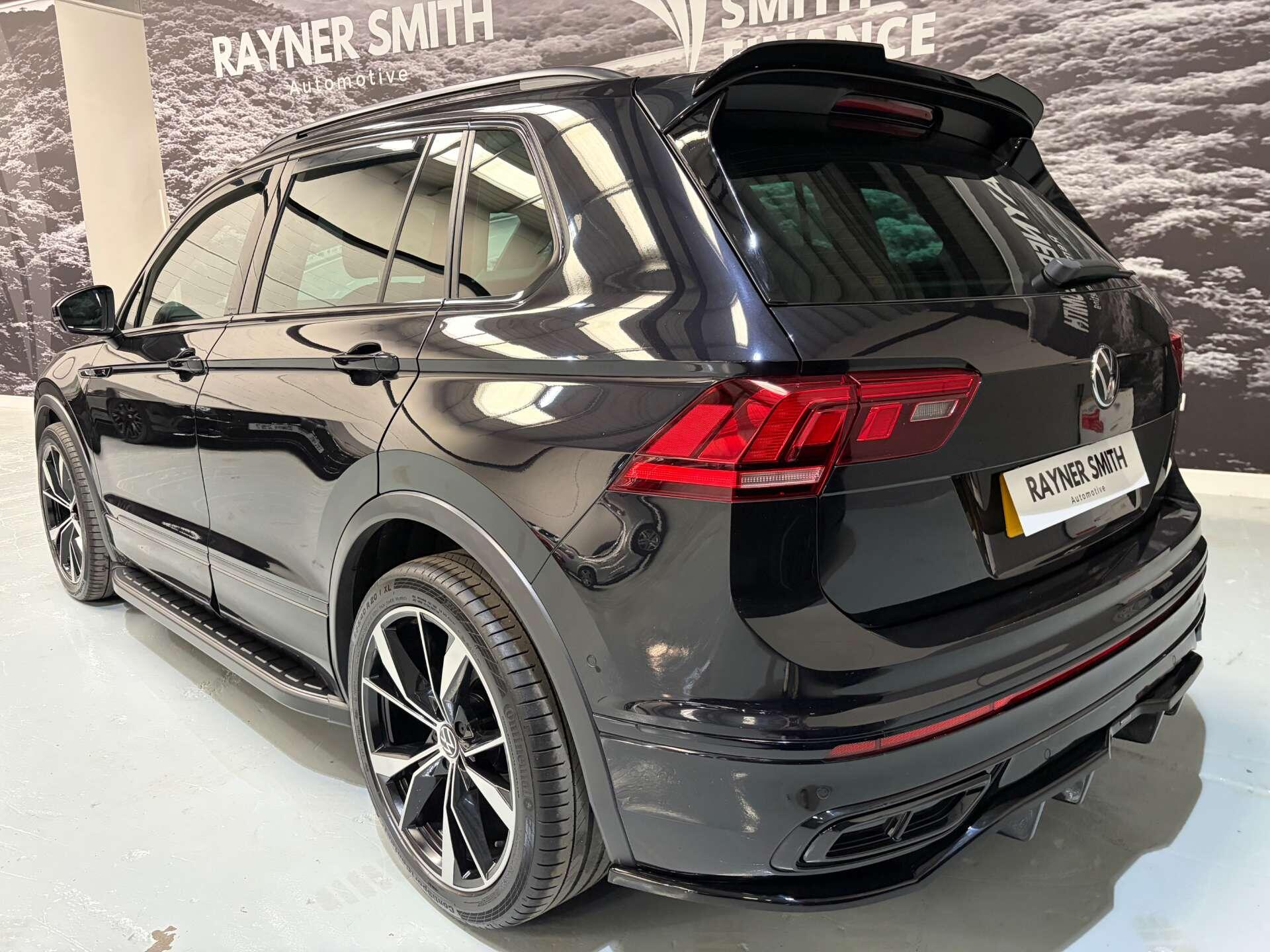Volkswagen Tiguan view 9