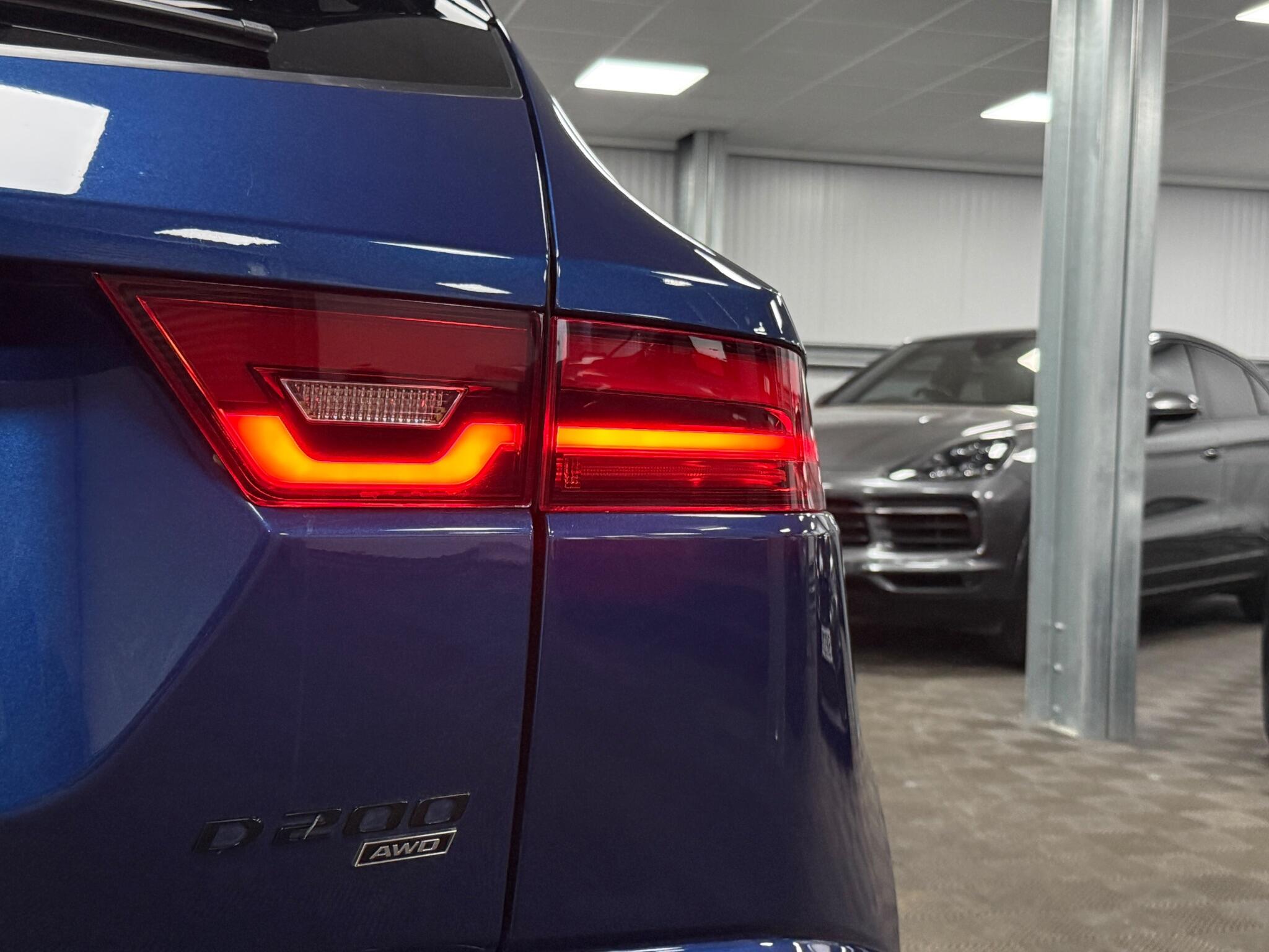 Jaguar E-Pace view 14