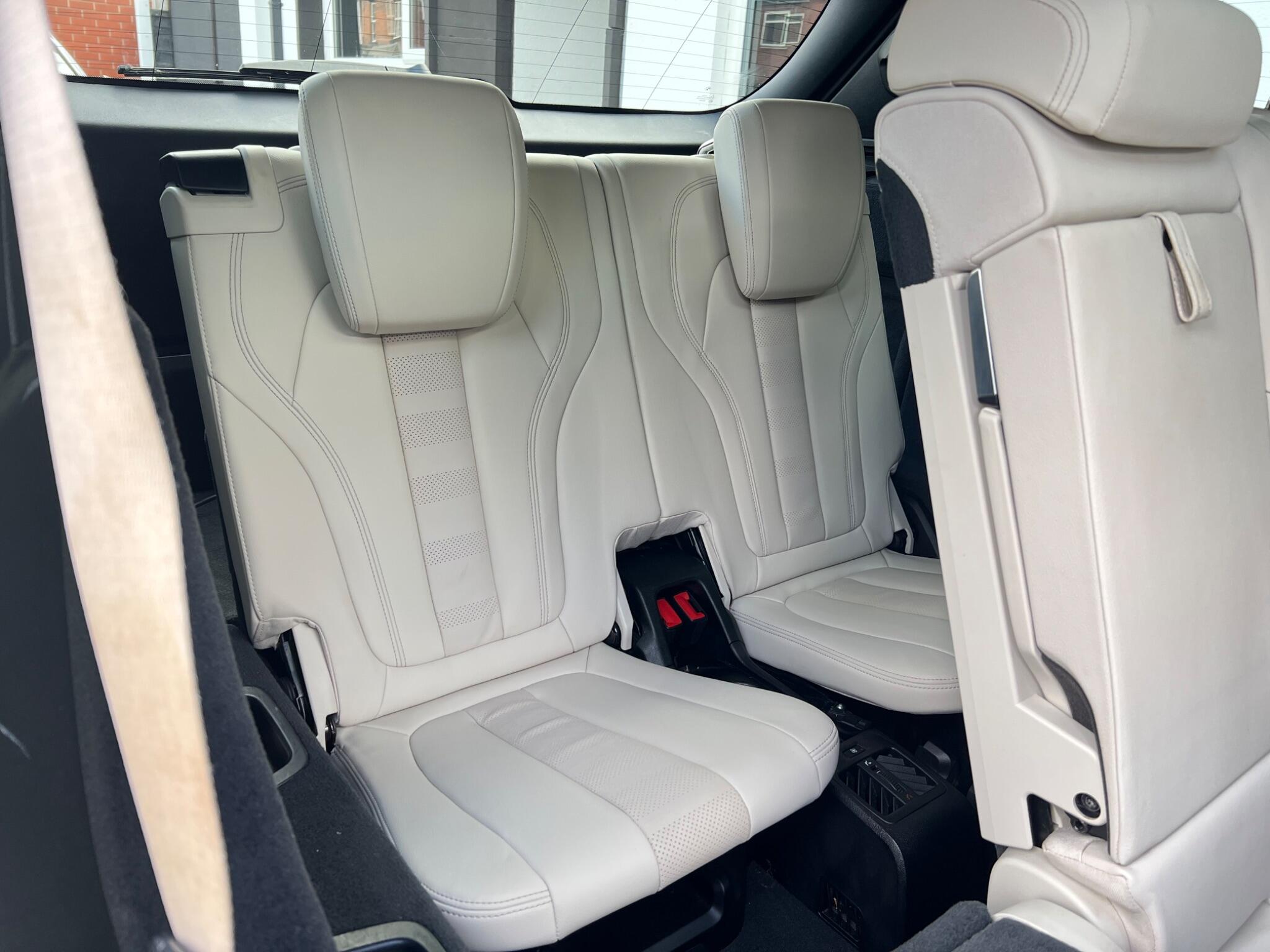 BMW X5 view 18