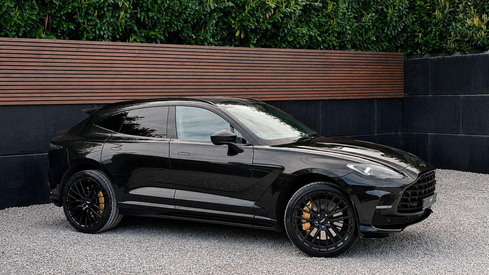 Aston Martin DBX view 6
