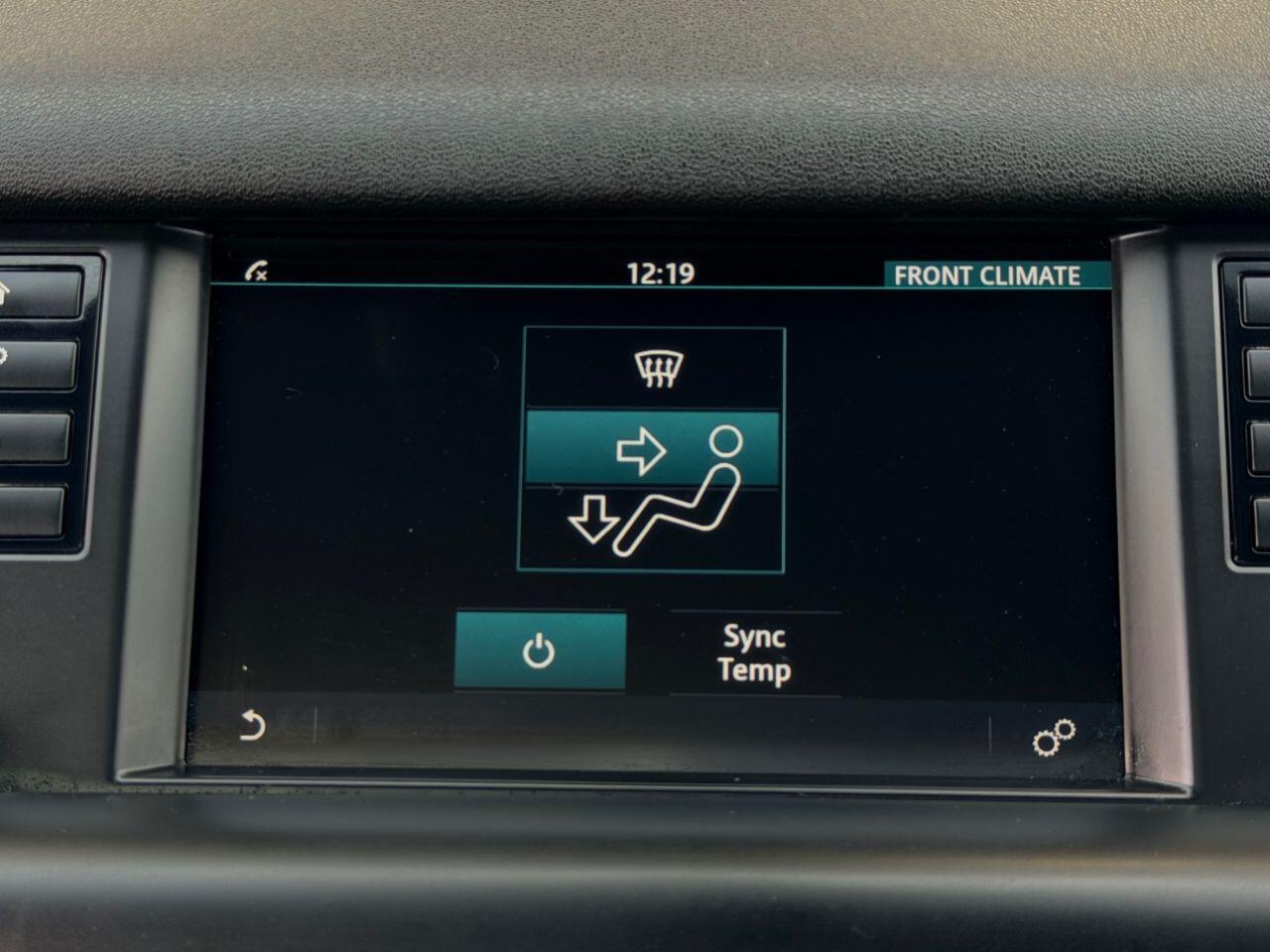 Land Rover Discovery Sport view 42
