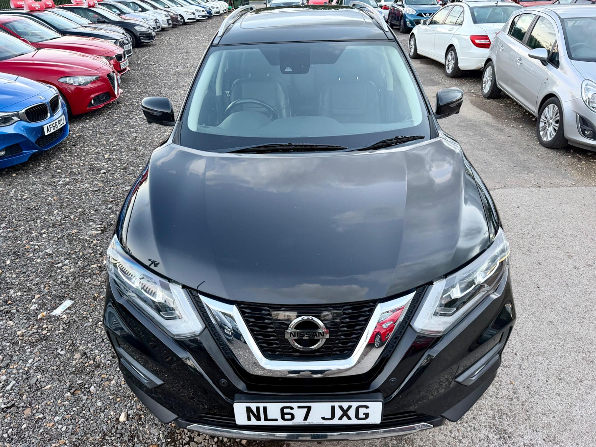 Nissan X-Trail view 9