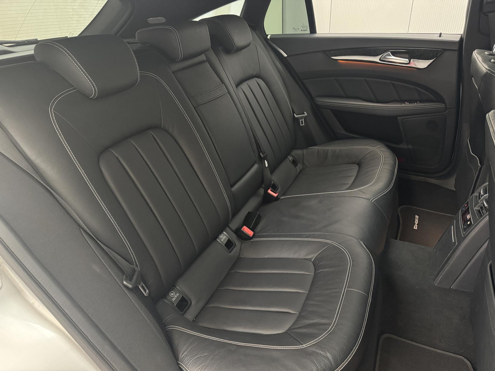 Mercedes-Benz CLS view 61