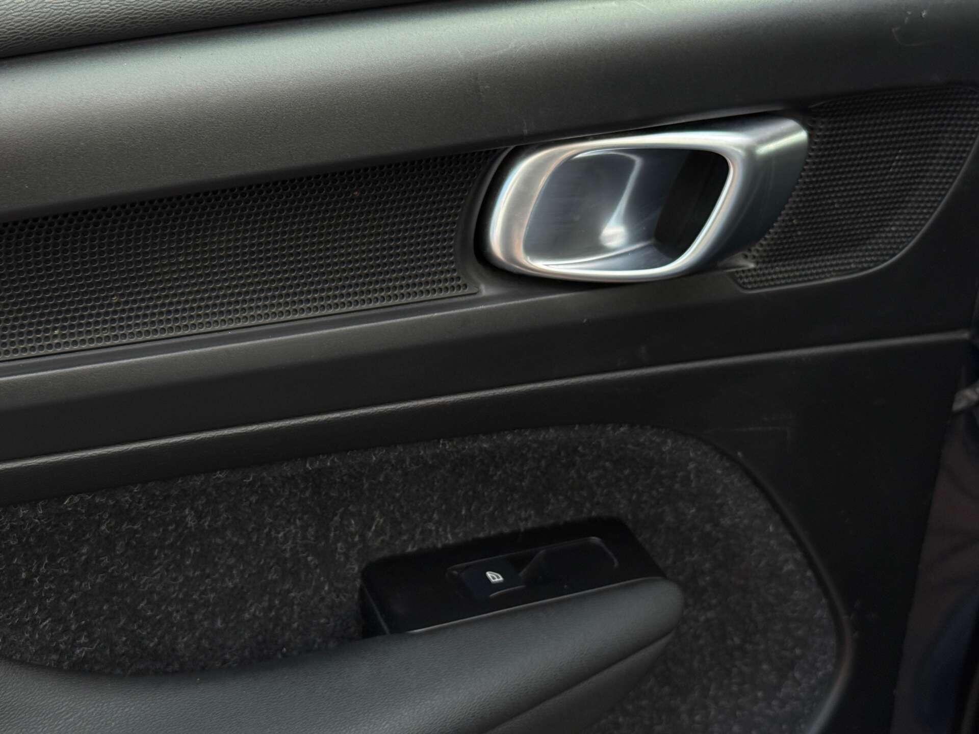 Volvo XC40 view 24