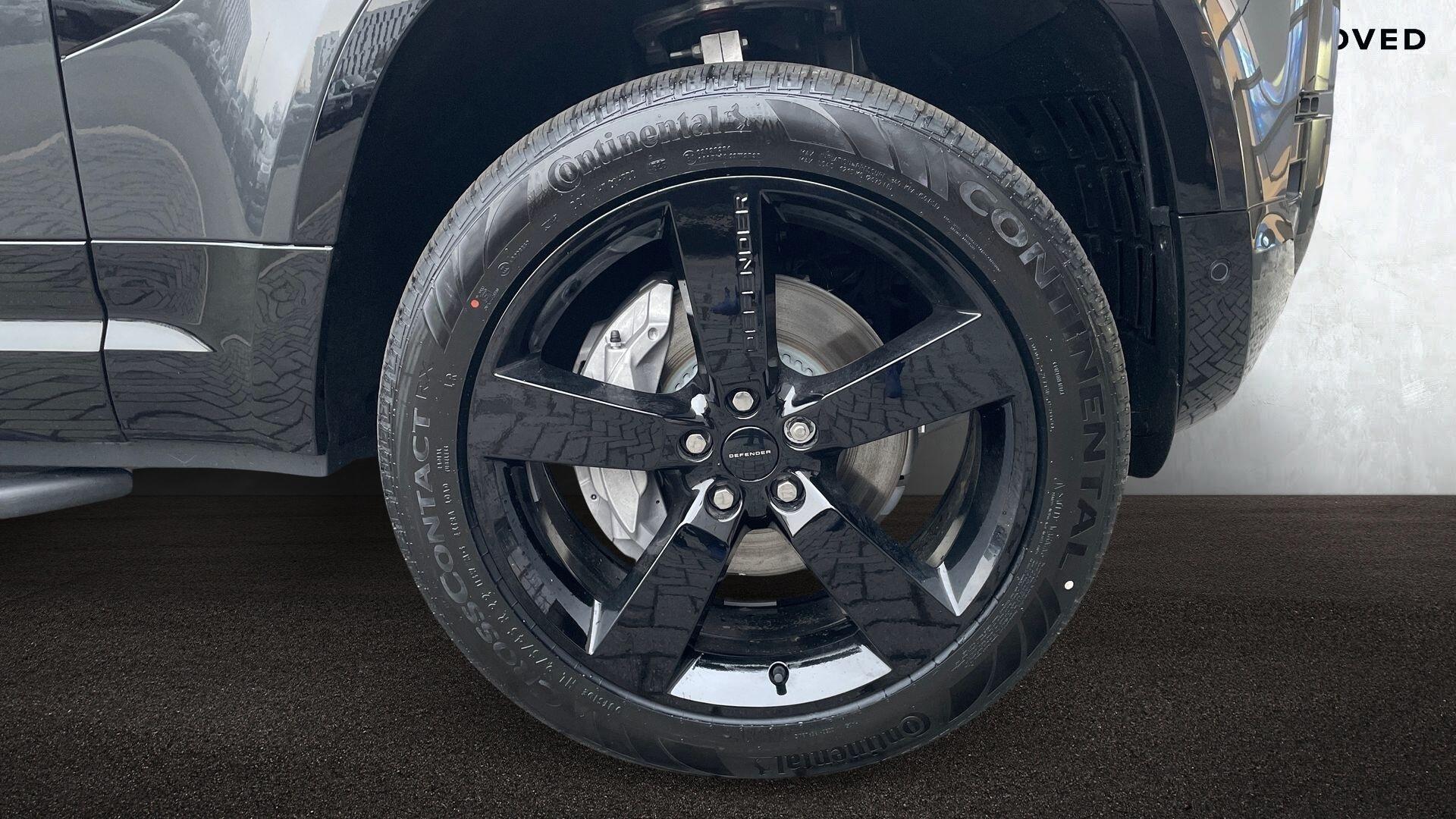 Land Rover Defender view 8