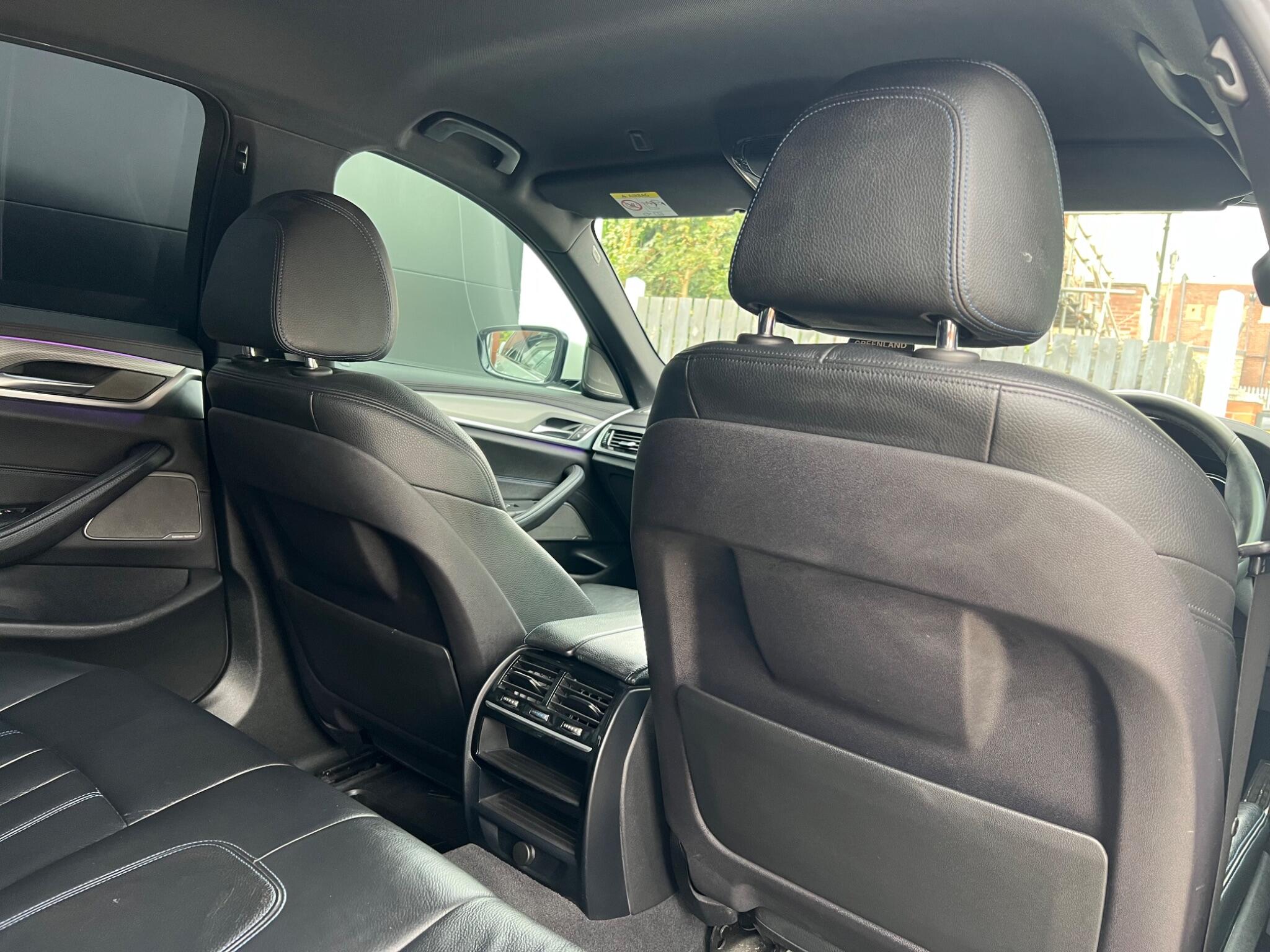 BMW 5 Series view 54