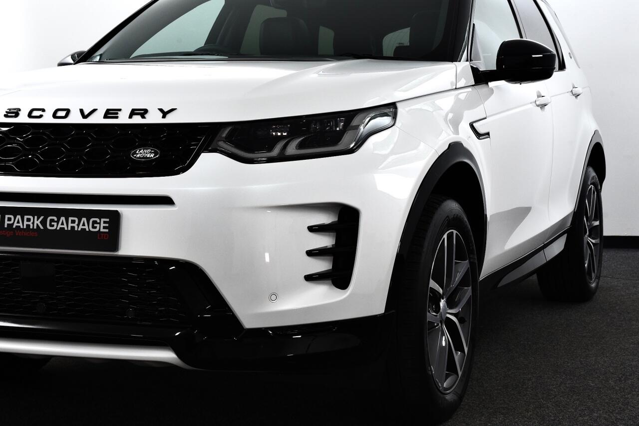 Land Rover Discovery Sport view 10