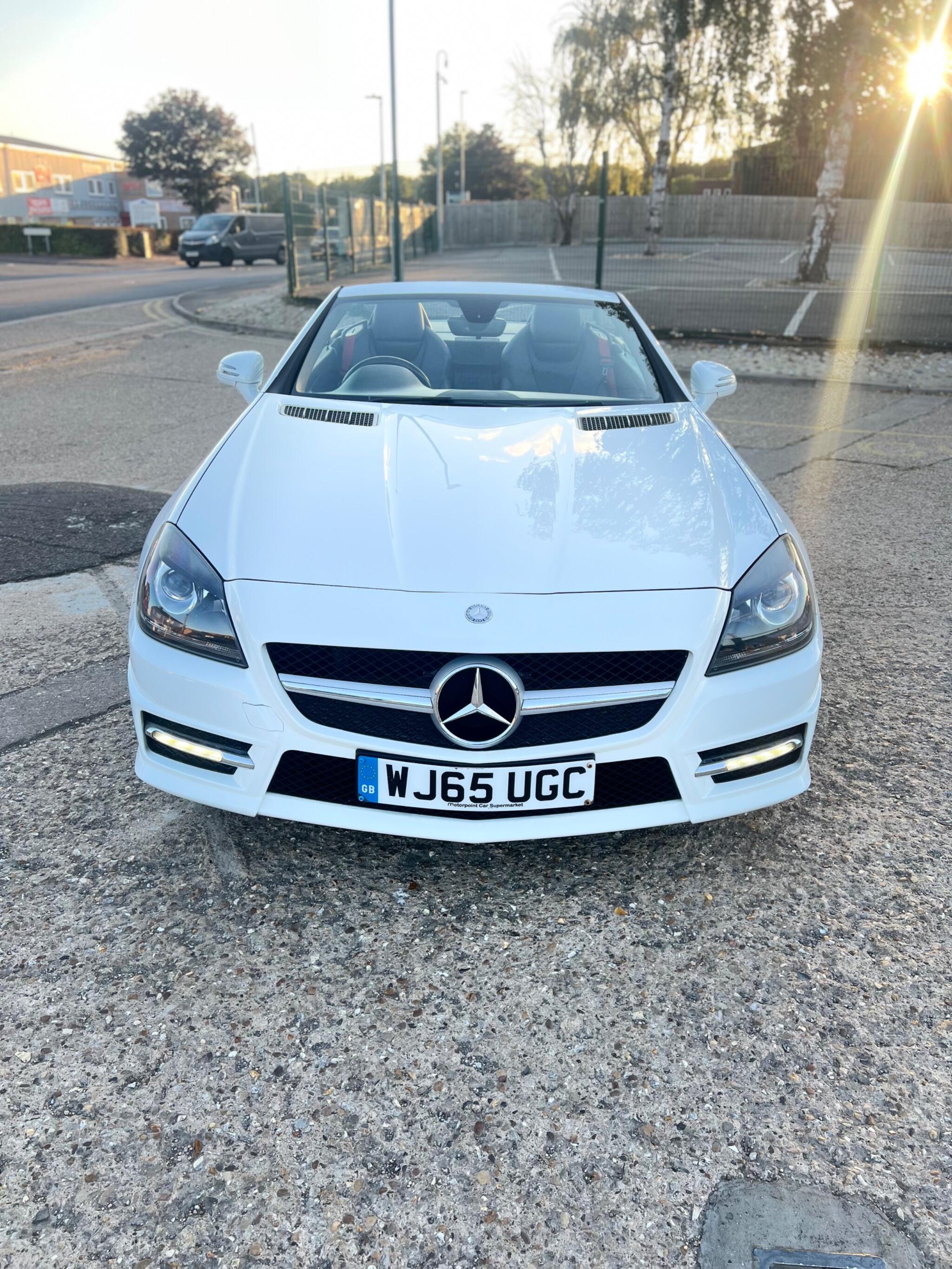 Mercedes-Benz SLK view 2
