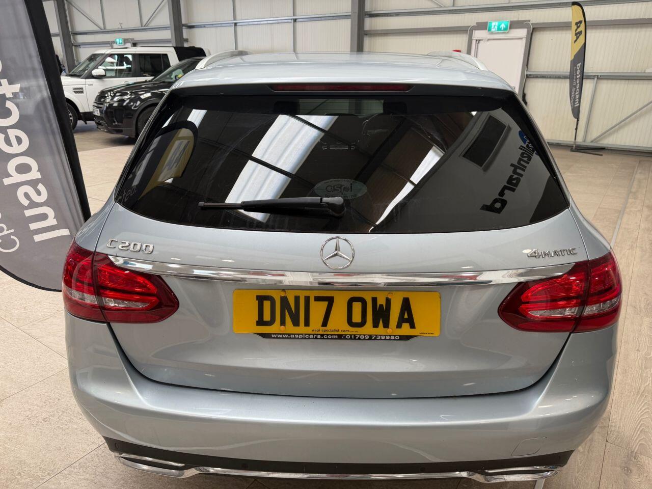Mercedes-Benz C Class view 11