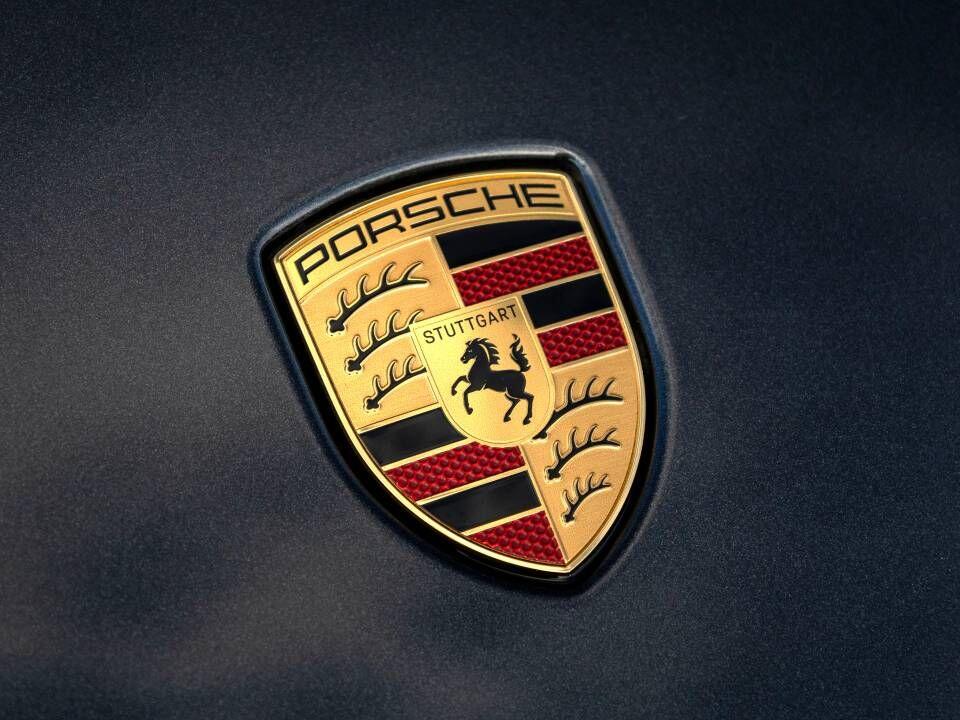 Porsche Taycan view 54