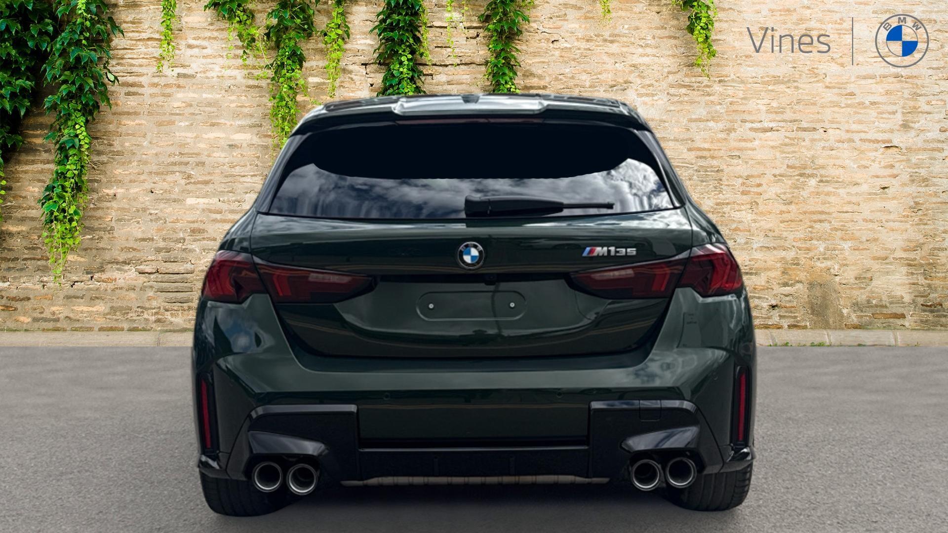 BMW 1 Series view 15