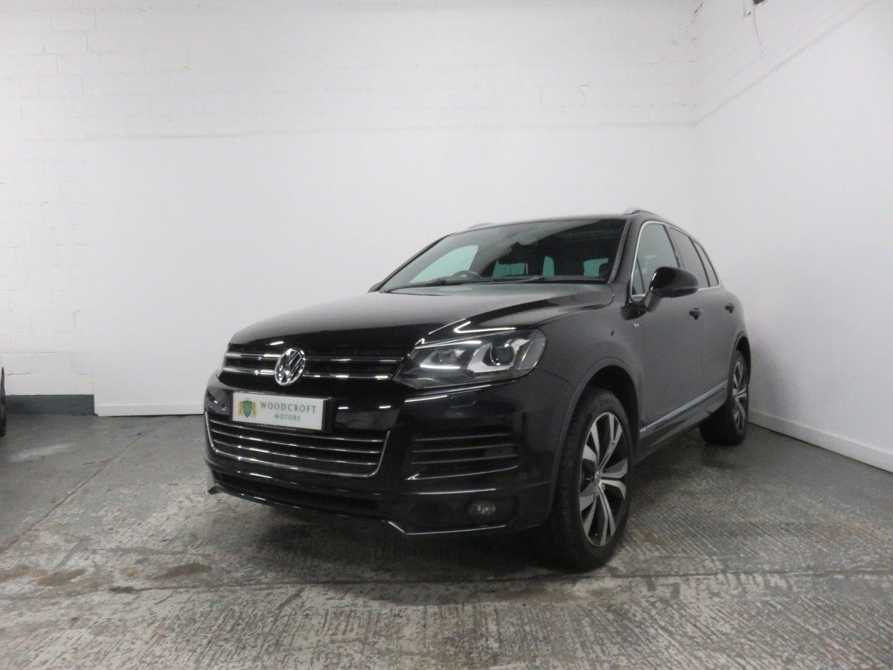 Volkswagen Touareg view 2