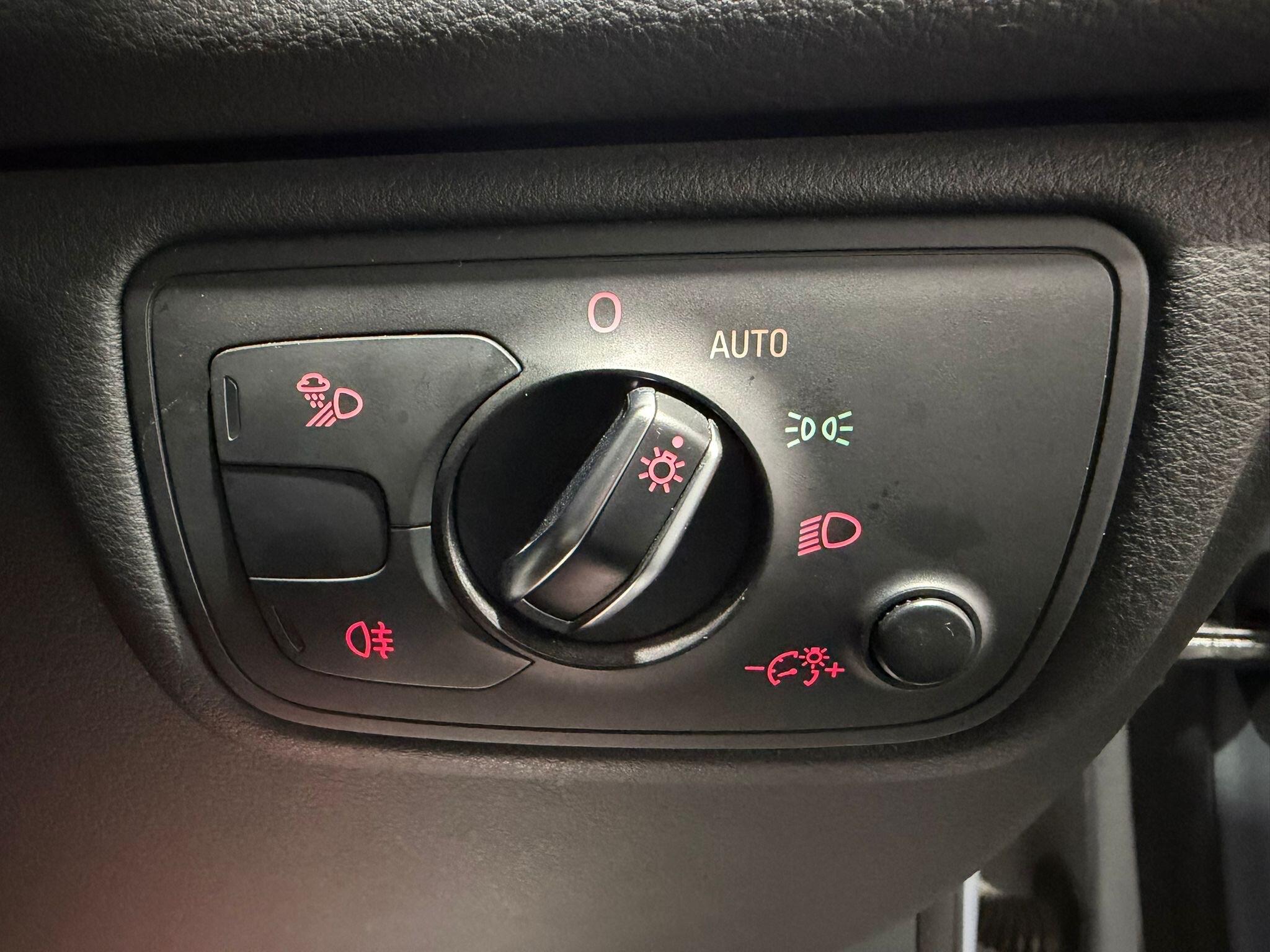 Audi A6 view 25