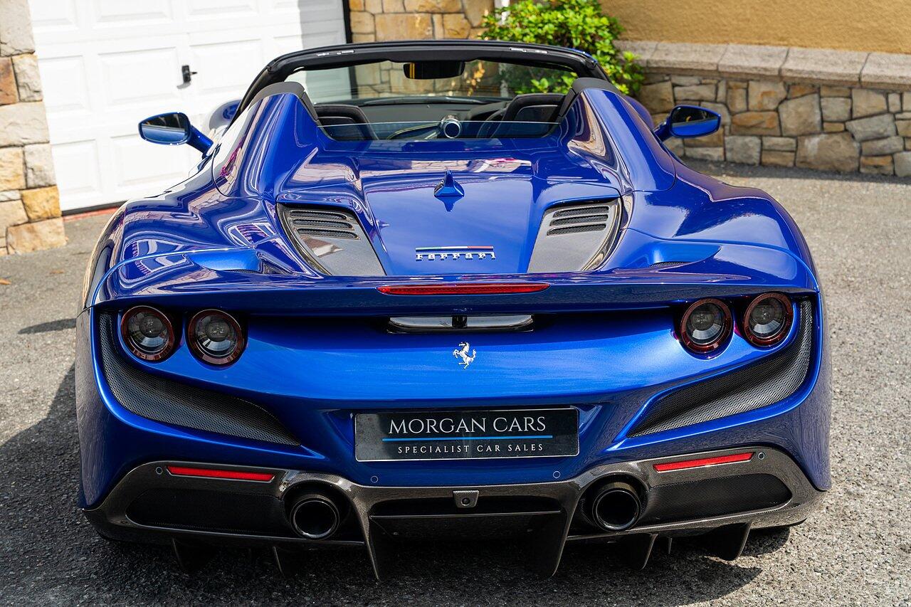 Ferrari F8 Tributo view 19