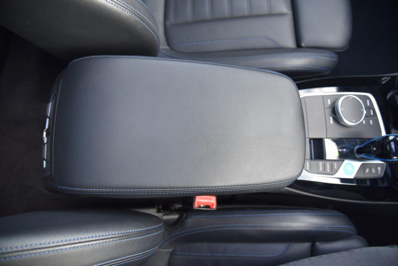 BMW Ix3 view 40