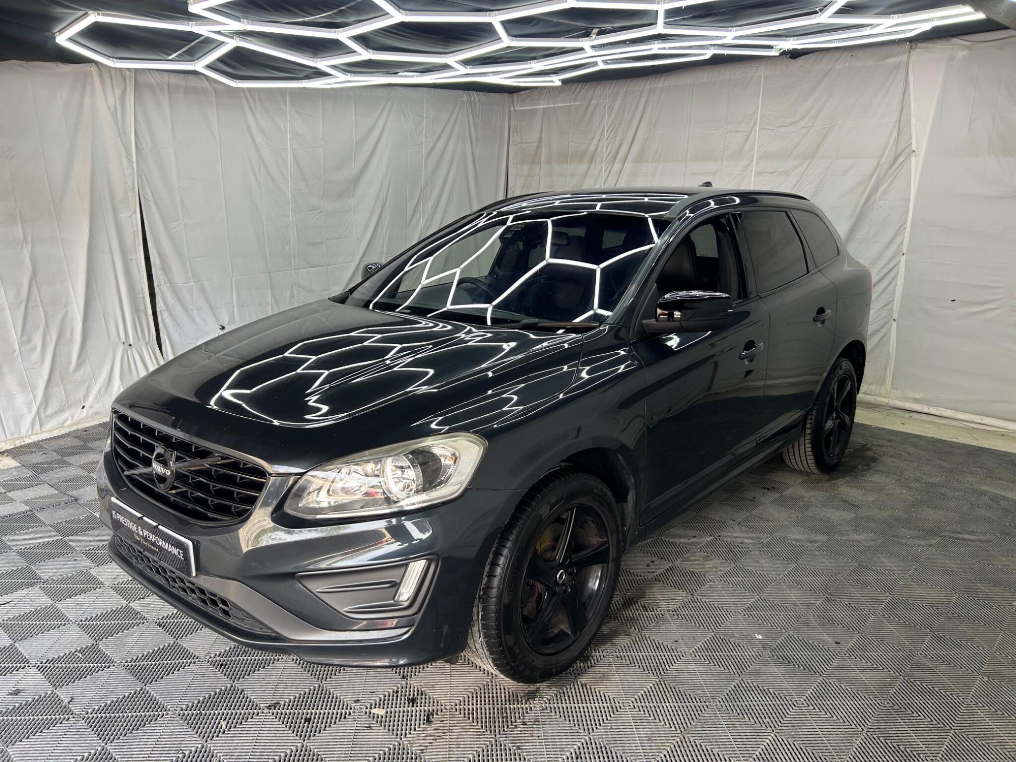 Volvo XC60 view 3