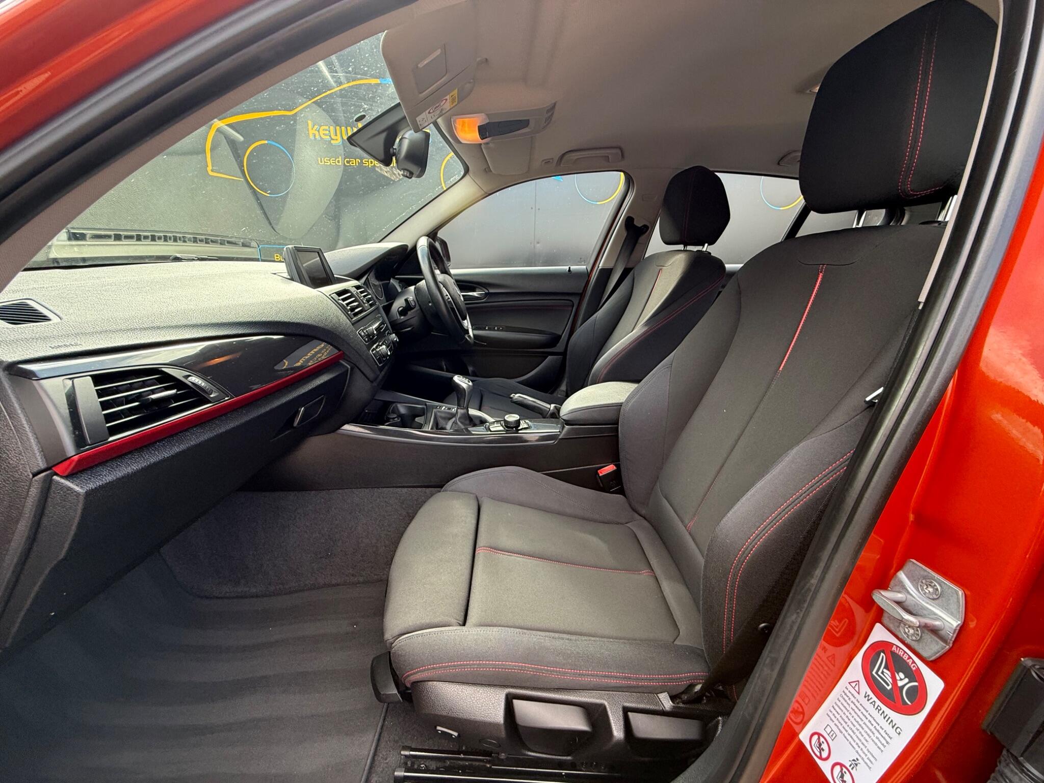 BMW 1 Series view 21