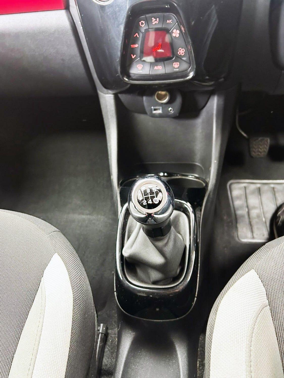 Toyota Aygo view 17