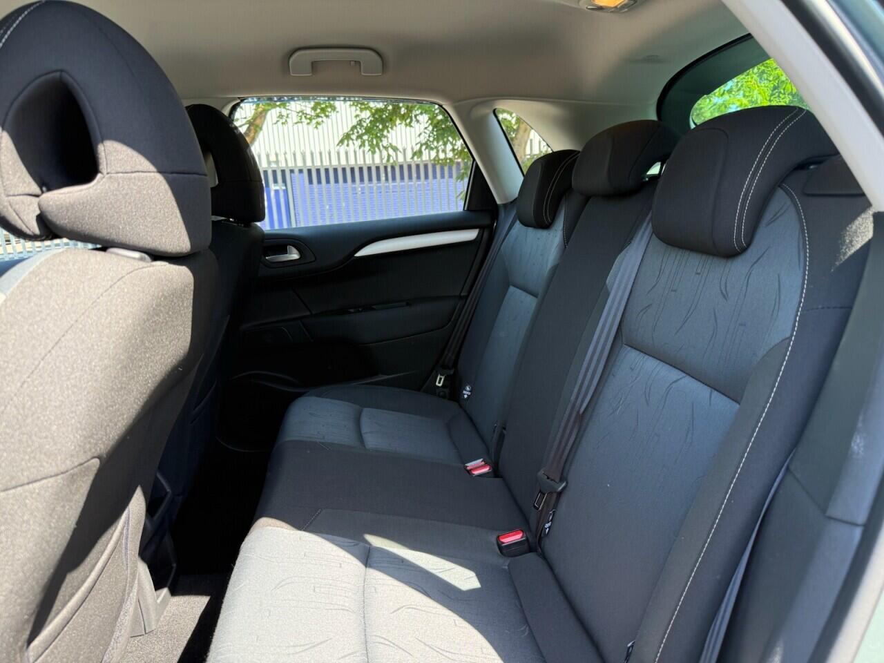 Citroen C4 view 20