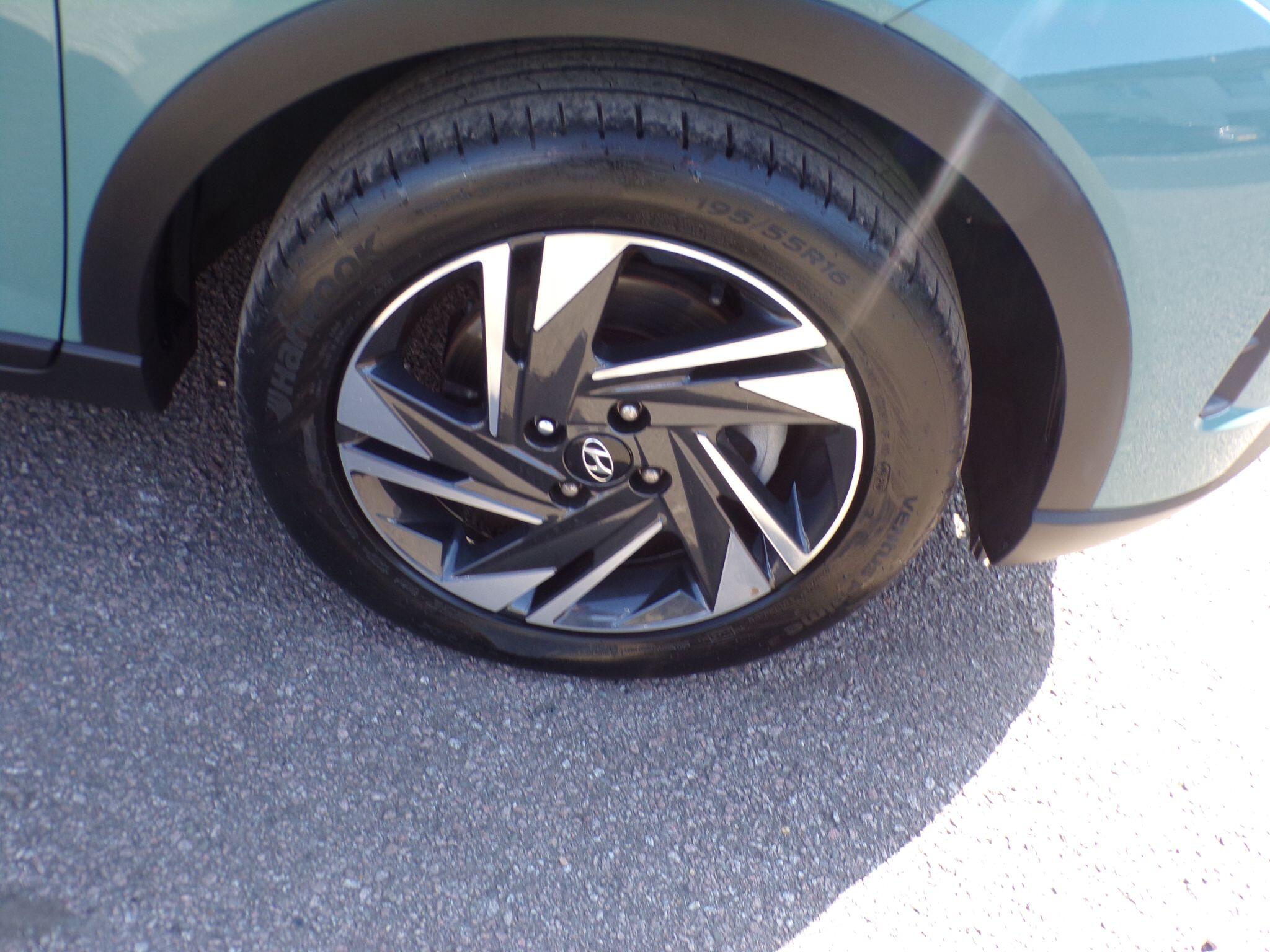 Hyundai Bayon view 11