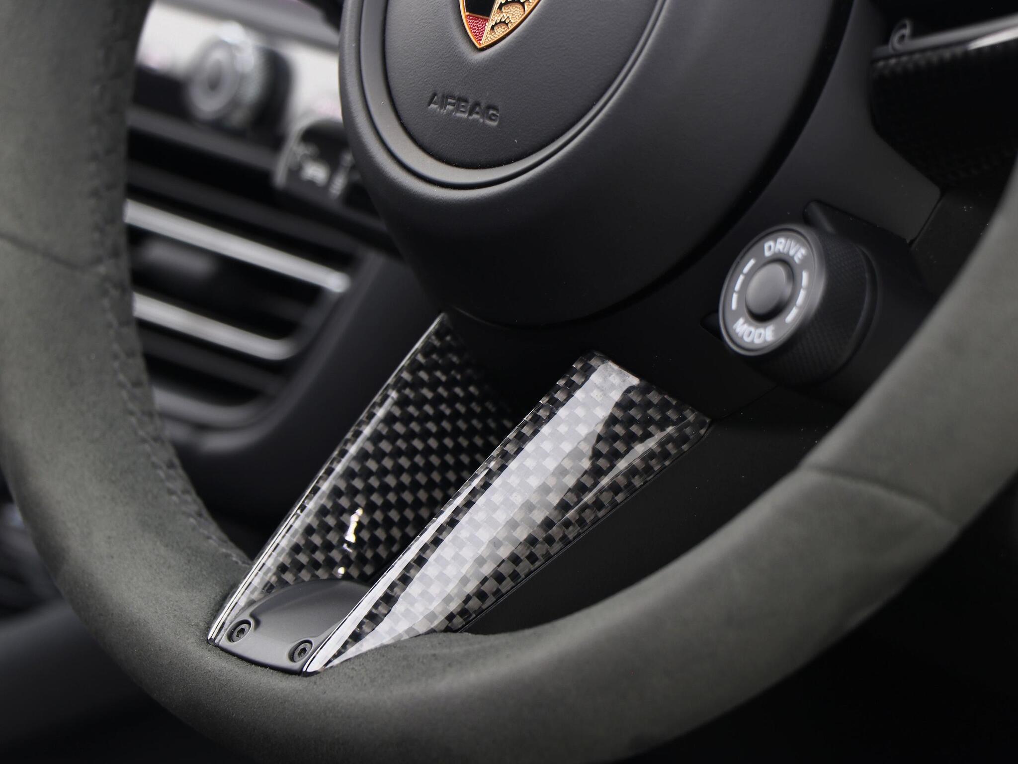 Porsche Macan view 45