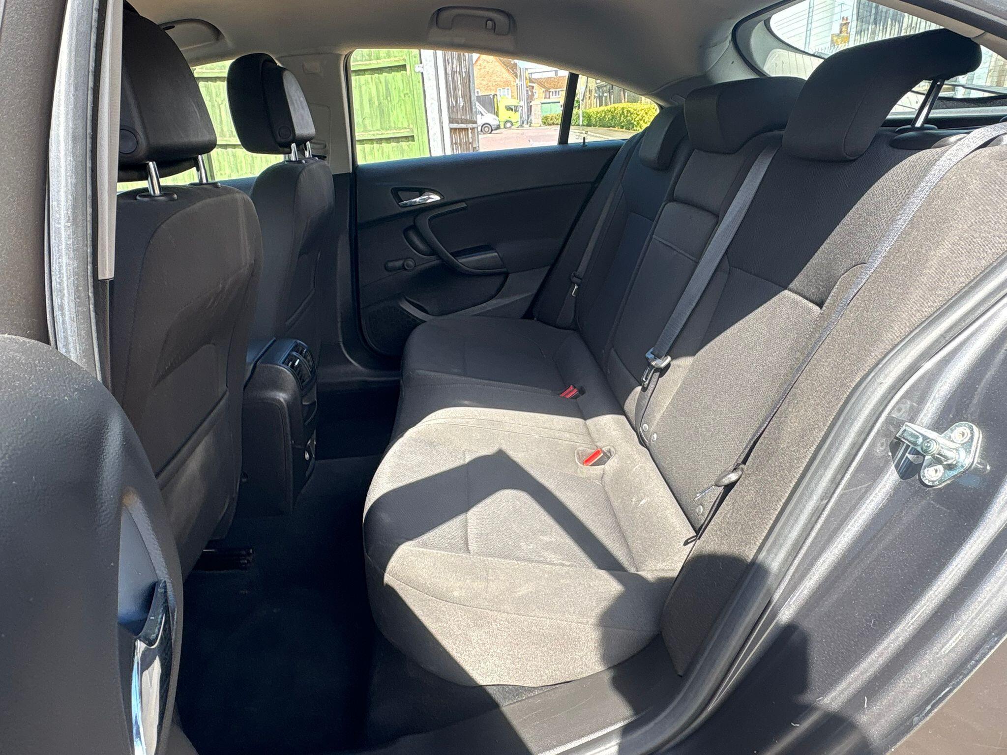 Vauxhall Insignia view 15