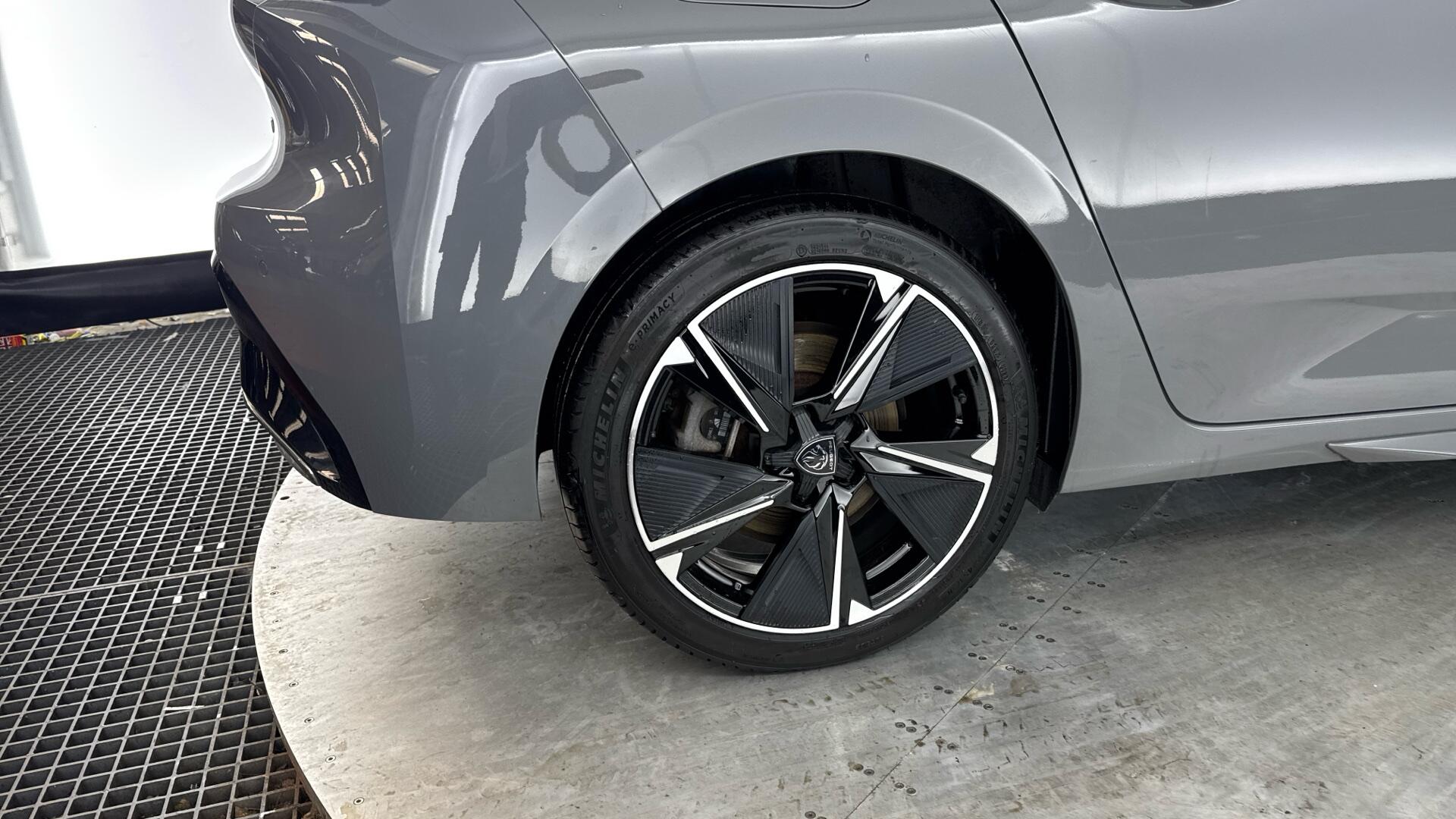 Peugeot 308 view 20