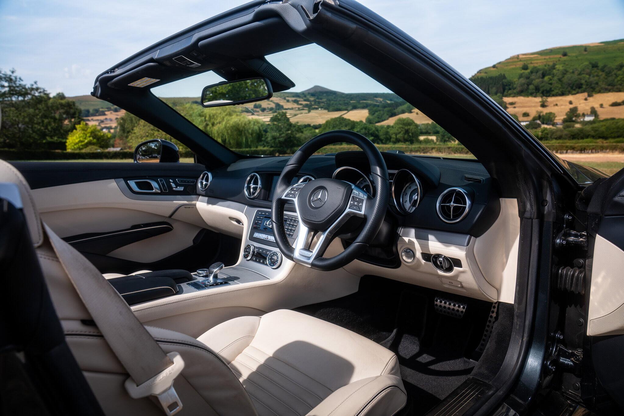 Mercedes-Benz SL view 25