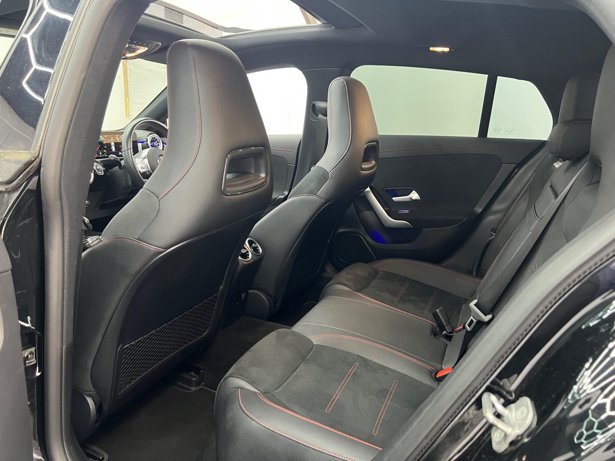 Mercedes-Benz Cla view 27