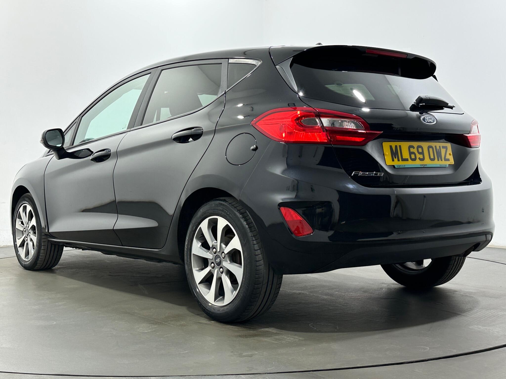Ford Fiesta view 46