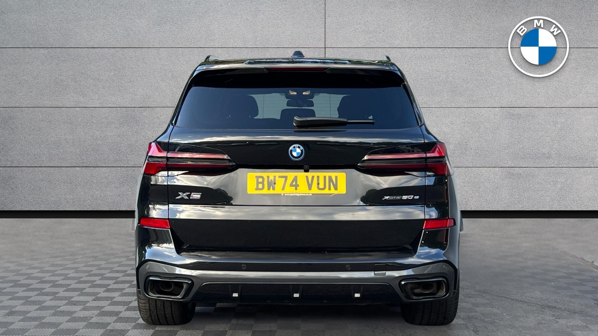 BMW X5 view 15