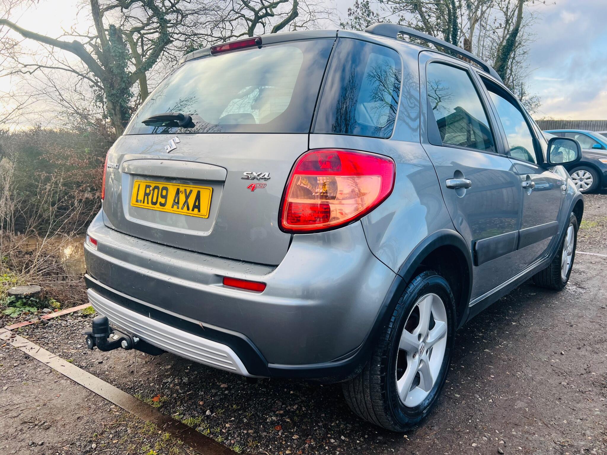 2009 Suzuki SX4 2.0 DDiS SZ5 4Grip Euro 5 5dr • 134,810 miles image 6