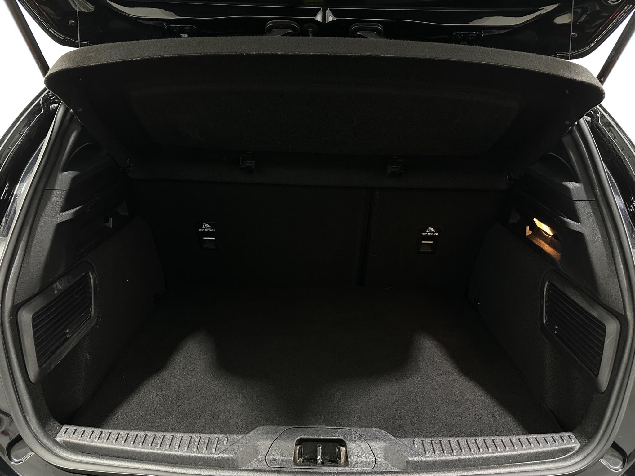 Ford Focus view 46