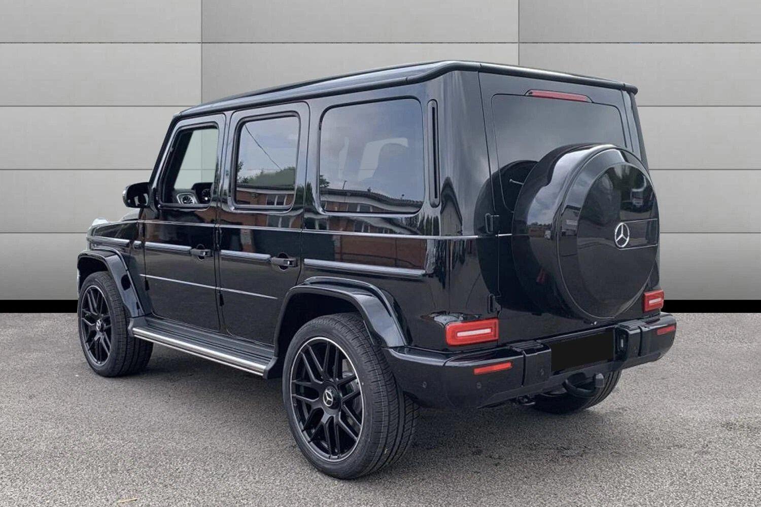 Mercedes-Benz G-Class view 4