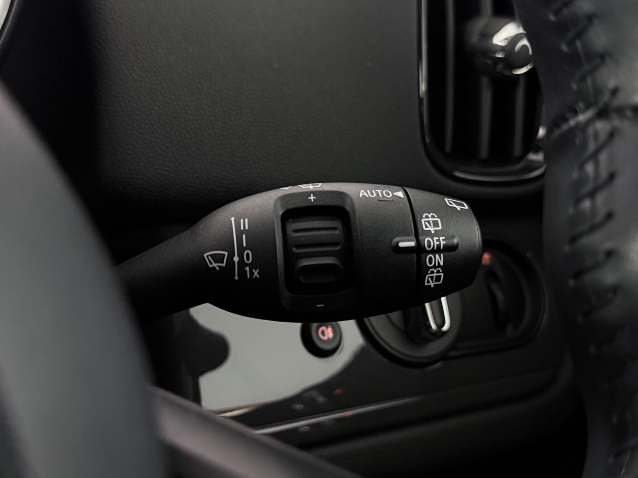 Mini Countryman view 18