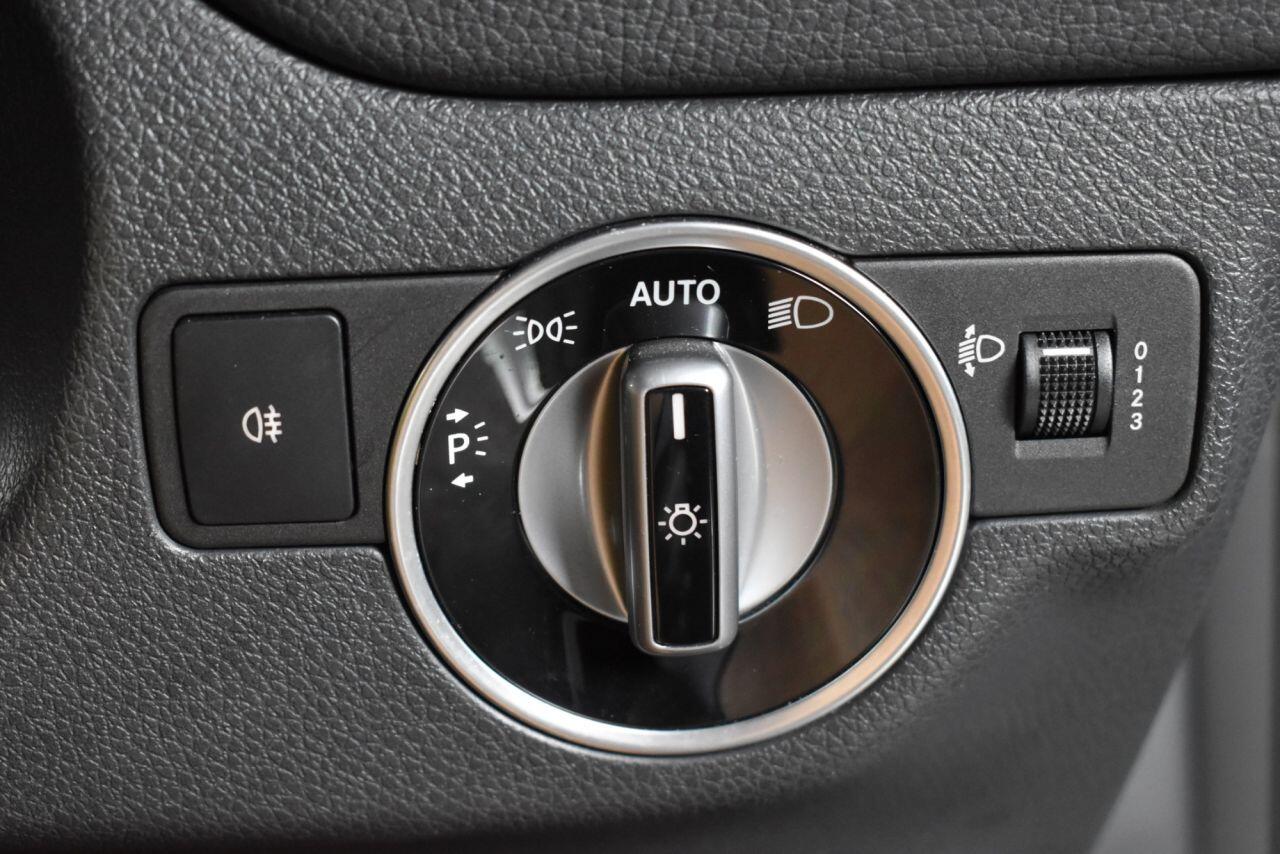 Mercedes-Benz Cla view 21
