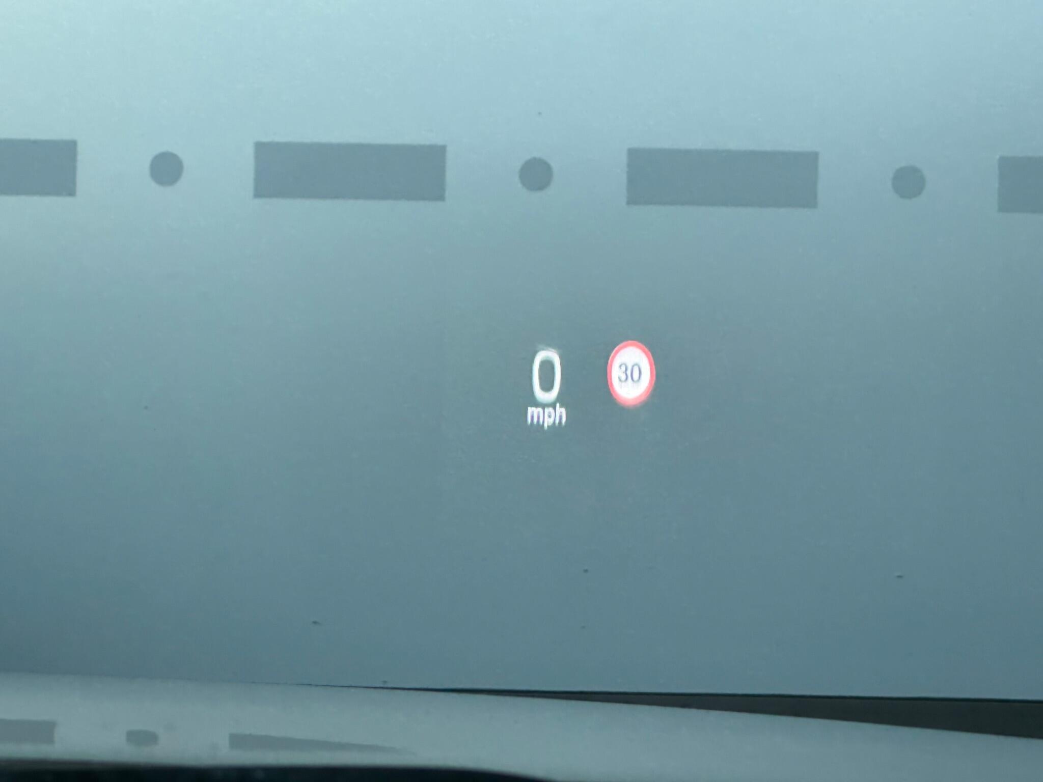 Volvo S90 view 27