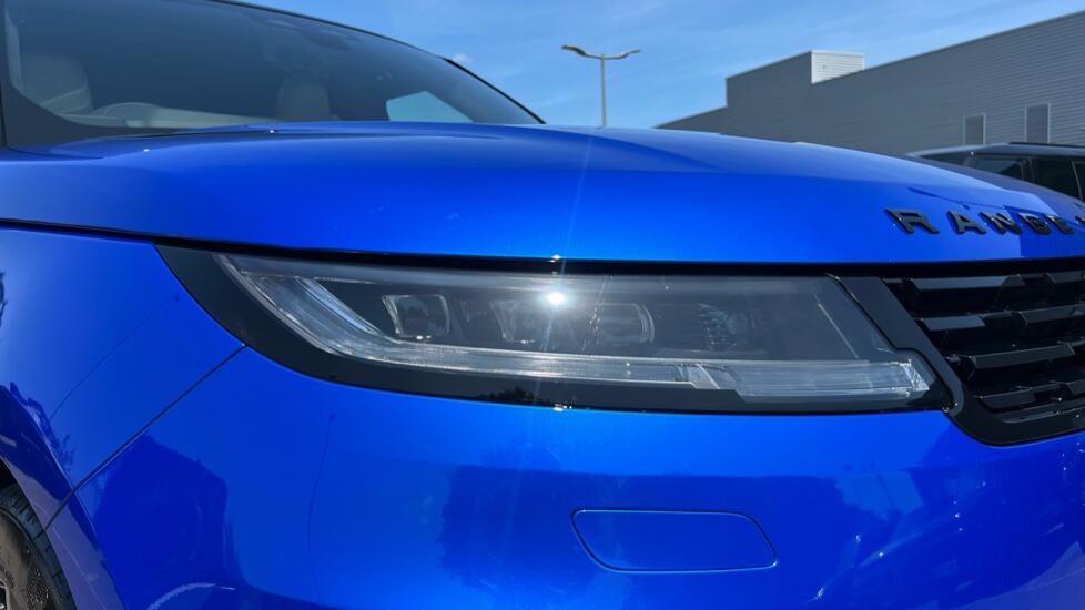 Land Rover Range Rover Sport view 17