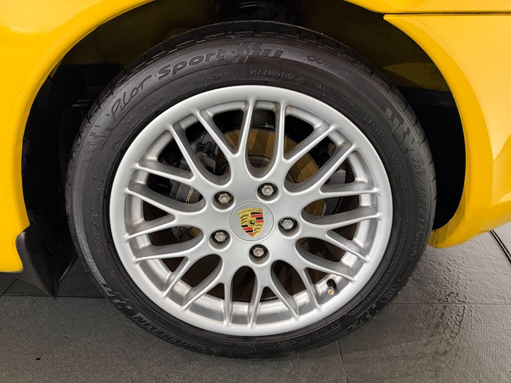 Porsche Boxster view 33