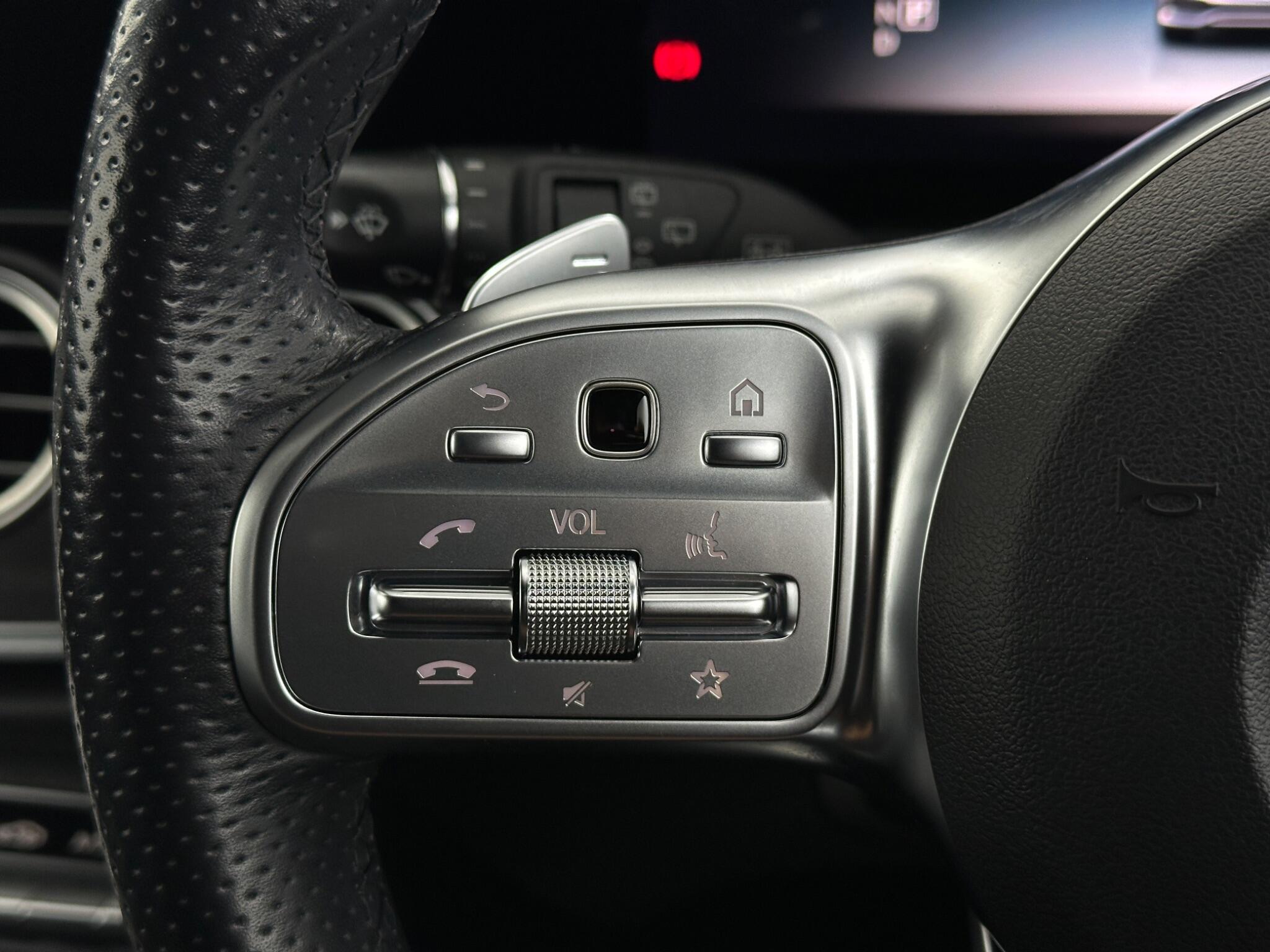 Mercedes-Benz E Class view 15