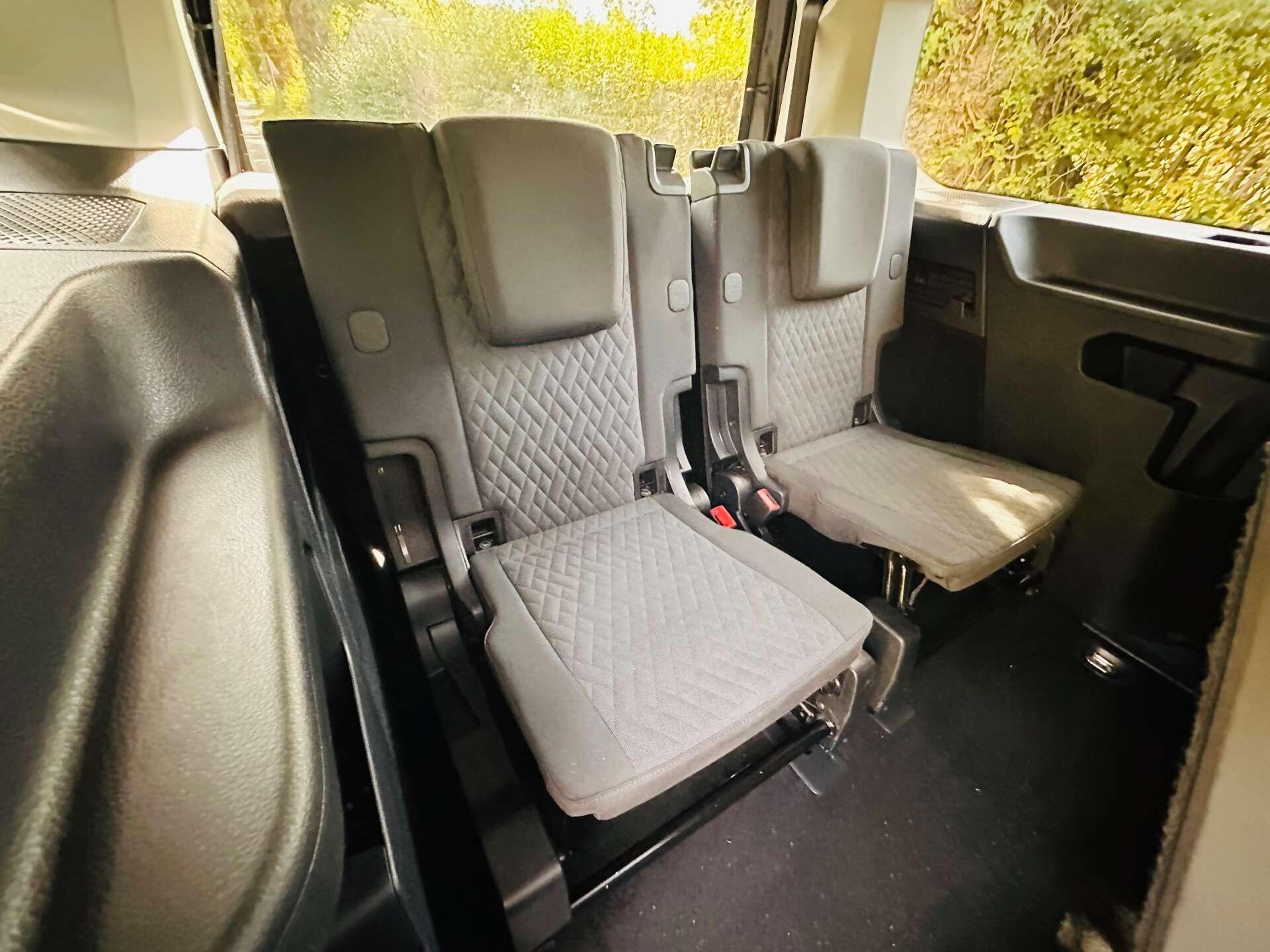 Volkswagen Caddy Maxi view 31